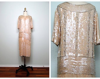 VTG Peach Sequined Beaded Dress // Sequin Gatsby Flapper Dress // Silk Embellished Vintage Dress