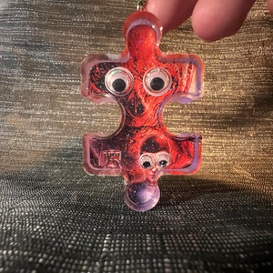 Weirder Objects HHN 32 Googly Eye Keychain