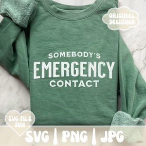 誰かの緊急連絡先 SVG、流行のシャツデザイン、昼間の飲酒シャツ PNG、春休み SVG、面白いトラッカーハット SVG、昇華プリント