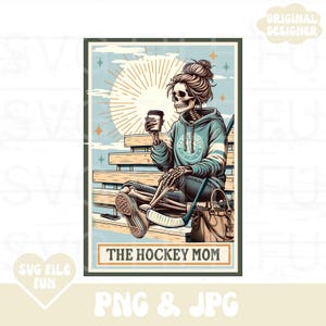 Chemise de maman de hockey PNG, la carte de tarot squelette de maman de hockey PNG, Hockey Mama PNG conception de chemise tendance pour femme de hockey (version chauves-souris supprimées)