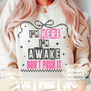 Snarky Svg, dessins SVG sarcastiques, fatigué PNG SVG, Svg drôle de maman, sarcastique chemises citations dictons rose tendance damier noeud impression sublimation