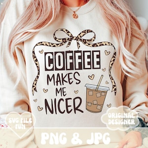 IJskoffie png, girly coquette luipaardstrik ijskoffie ontwerp grappige koffieverslaafde png Coffee maakt me leuker Cheetah Shirt Print sublimatie