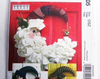 Winter Holiday Craft Wreath Snowman Witch Santa Claus Happy Hallow Designs sewing pattern McCalls 5205 UNCUT FF Seasonal Decor