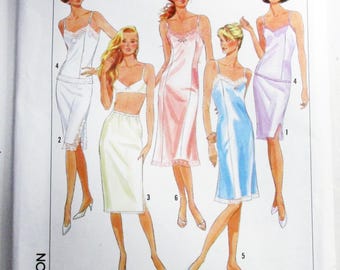 1980s Lingerie Slip Camisole Top Nightgown Skirt Dress vintage sewing pattern Simplicity 9374