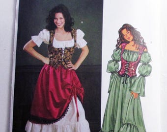 Oktoberfest Renn Faire Bustier Corset pirate wench renaissance dress chemise costume sewing pattern Butterick 3906 Size 12 14 16  18 20 22