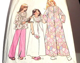 1970s Girls Kids Robe Bathrobe Nightgown Pjs Pajamas vintage sewing pattern Simplicity 7202 Size 8 Chest 27" Children's