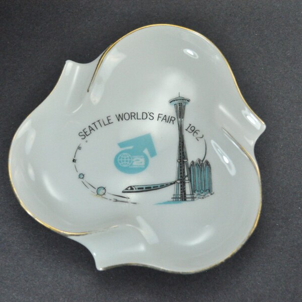 1962 Seattle Worlds Fair Souvenir Ashtray Vintage Vilettas Art Roseburg Oregon