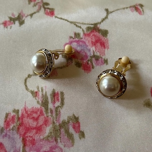 Vintage Pearl Dome Earring, Clip-on