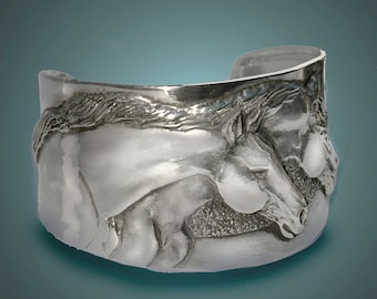 Two Horse Heads  cuff bracelet in silvery pewter handmade USA