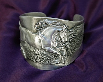 Friesian Horse cuff in silvery pewter handmade by the artist USA