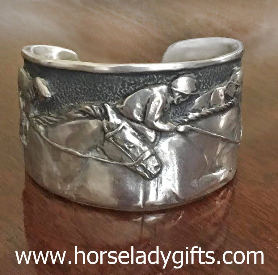 silvery pewter slim Horse Lady Gifts Horse Hearts cuff bracelet silvery pewter slim Horse Lady Gifts Horse Hearts cuff bracelet
