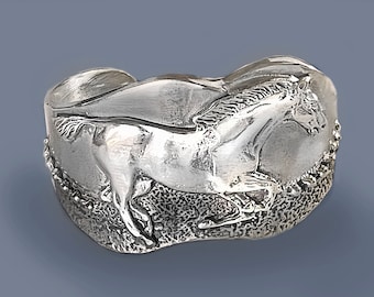 Galloping Horse cuff bracelet in polished pewter