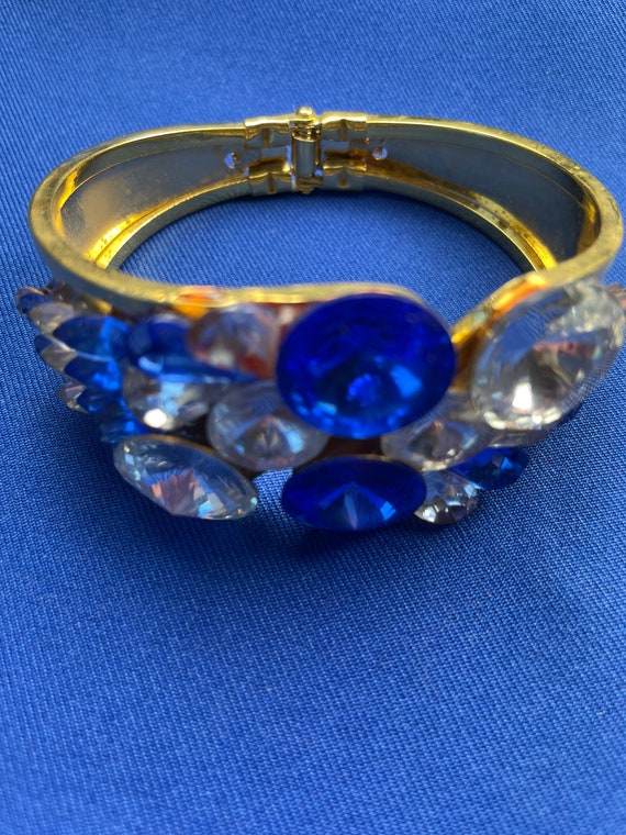 Golden Hinged Cuff Bracelet w Large Blue & White R