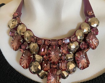 Vintage Joan Rivers bib necklace