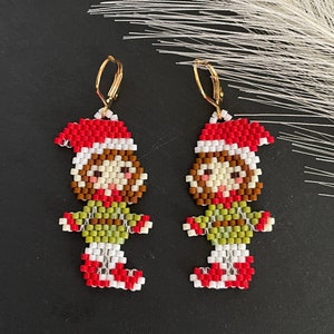 Elfen Mädchen Ohrringe, handgemachte Mini Elfen Ohrringe, niedliches Feiertags- und Weihnachtsgeschenk für sie