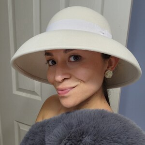 1pcs elegant Ivory Womens Downtown Abbey Vintage Style 100% wool Felt Church Wedding Wide Brim Hat T402