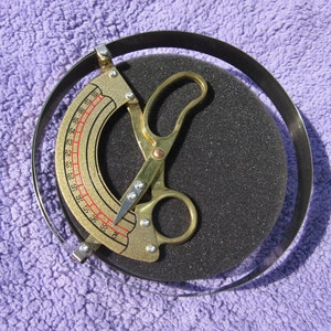 Scissor Type Ring Compass Cap Hat Size Measuring Tool Hand Held Millinery sizer L(55 cm~68 cm) for extra large adults B019