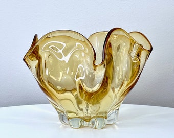 Vintage Art Glass Handkerchief Bowl / Centrepiece | Japanese Glass