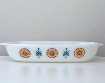 JAJ PYREX (England) 'Morning Star' #535 Chicken Casserole / Easy Roast Dish