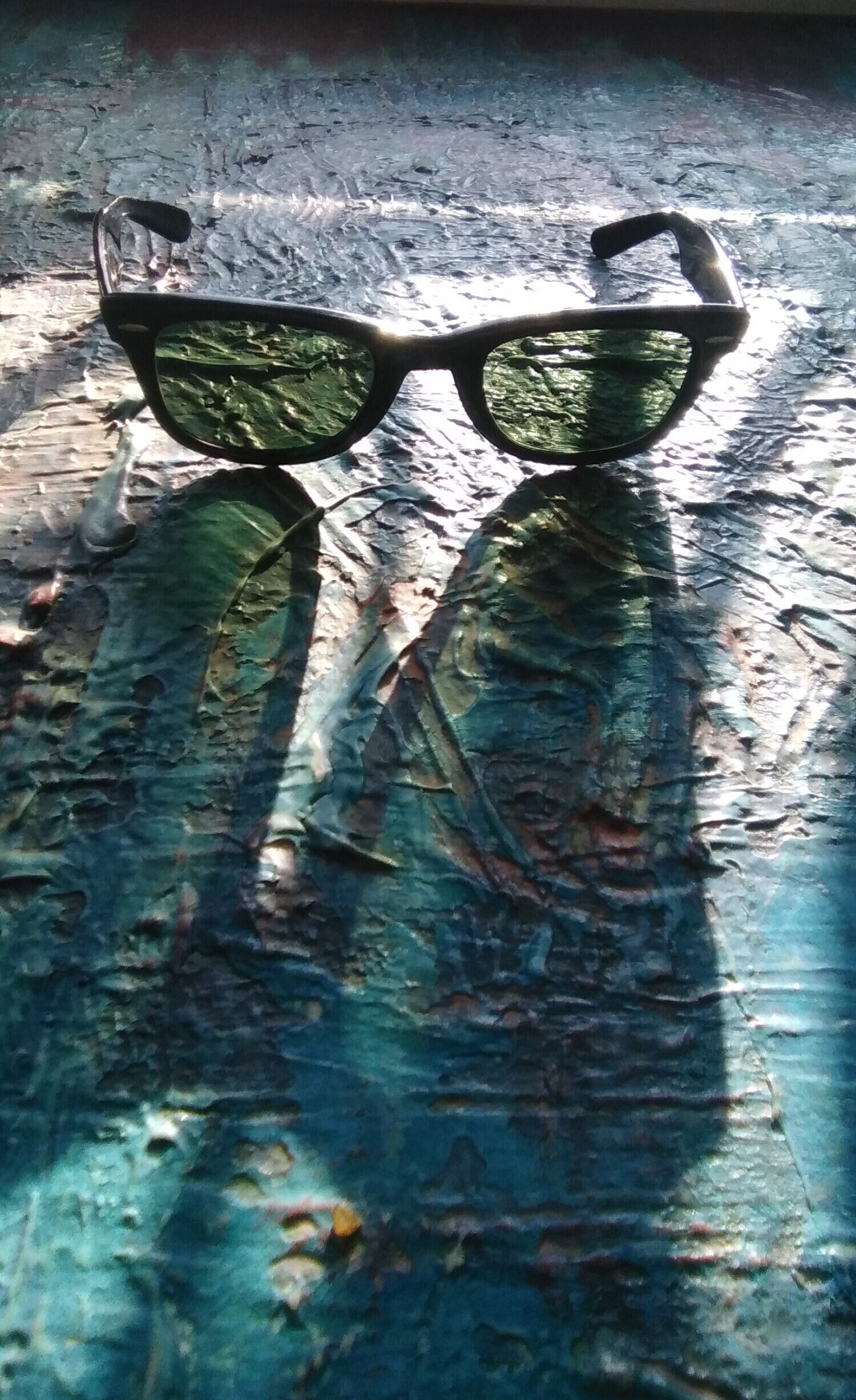 Vintage Ray Ban Wayfarer sunglasses black frame Bausch & Lomb 47mm glass lenses B L 5024 50s 60s cruise wear seaview sun shades