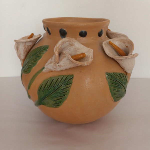 Vintage Atzompa Ceramic Pottery lily flower Pot applied lilies leaves Oaxaca Mexico Dolores Porras