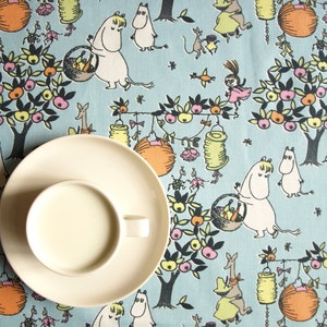 Serviettes 30,5 x 30,5 cm Moomins bleu blanc orange Harvest party design scandinave, excellent cadeau