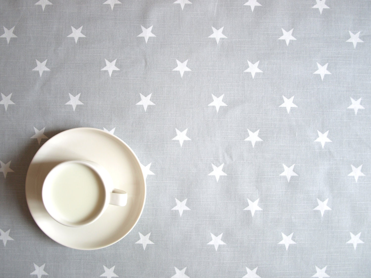 Nappe Grise avec Des Étoiles Blanches, Aussi Serviettes de Table , Coureur Housses d'oreiller Rideau