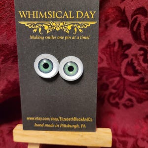 Halloween earrings, eyeball earrings, eye earrings,blue eyes