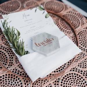 Cartões hexagonais de mármore de 3" - Cartões de caligrafia em ladrilhos de mármore Carrera - Lembrancinhas, ímãs, pesos de papel, personalizados