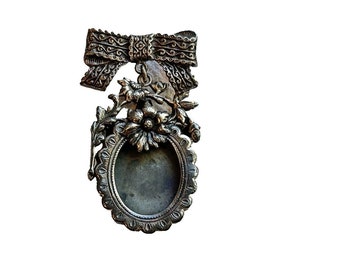 Sterling Picture Frame Brooch Ribbon Flowers Oval Vintage 80s.