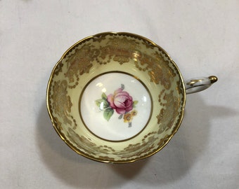 PARAGON Tea Cup  GOLD FILIGREE Yellow Red Roses Double Warrant Teacup