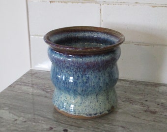 Handmade ceramic vase / bowl