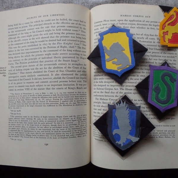 Harry Potter Hogwarts Houses Laminated Corner Bookmark: Gryffindor, Hufflepuff, Ravenclaw, Slytherin