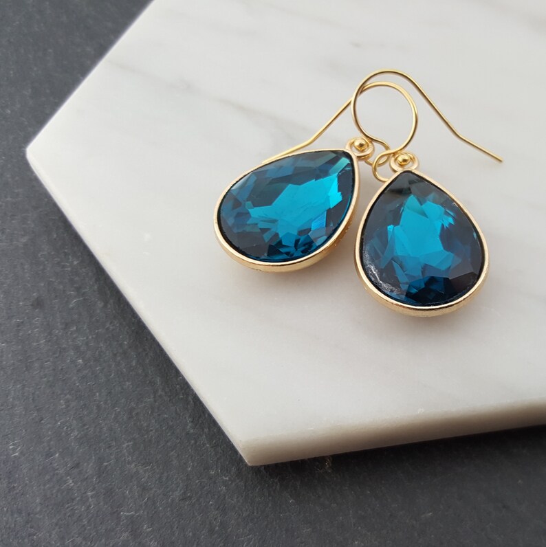 Orecchini con topazio blu, orecchini con pietra portafortuna