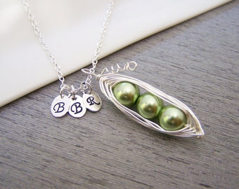 Personalized Pearl Pea pod and Initial Sterling Silver Motherhood Necklace / Gift for Mom - Pea Pod Necklace - Gift for Her