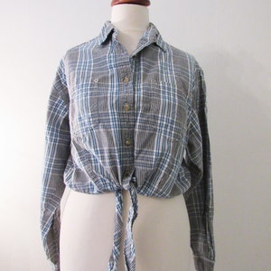 90s Wrangler Blues Plaid Daisy Duke Crop Knot Cowgirl Shirt, Women's M-L // Vintage Cropped Western Shirt // Knot Shirt image 1