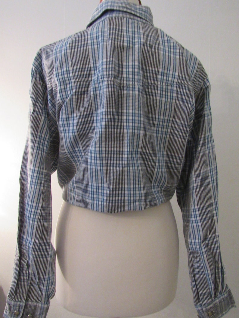 90s Wrangler Blues Plaid Daisy Duke Crop Knot Cowgirl Shirt, Women's M-L // Vintage Cropped Western Shirt // Knot Shirt image 5