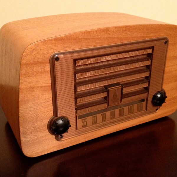1946 Eames Radio for Evans Molded plywood Mint Condition