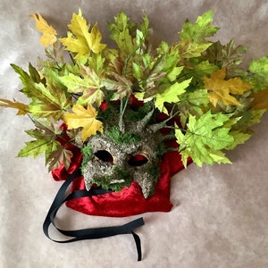 Artisan mask: 'Half tree mask' with green leaves and moss Traditional handmade mask image 2