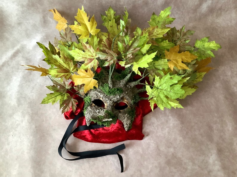 Artisan mask: 'Half tree mask' with green leaves and moss Traditional handmade mask image 2