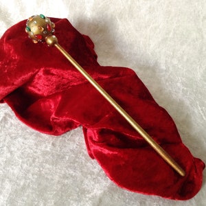 Wand (M): &#39;Simple but fancy&#39; (golden with rhinestones) - handmade, handsculpted wand