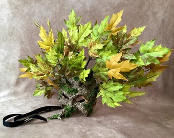 Artisan mask: 'Half tree mask' - (with green leaves and moss) - Traditional handmade mask