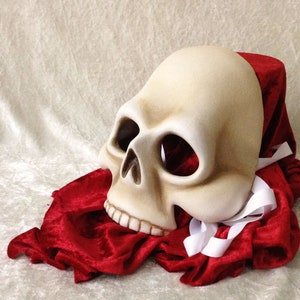 Artisan half mask: &#39;Classic skull&#39; - Traditional handmade mask