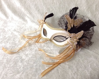 Artisan eye mask: &#39;Fancy butterflies&#39; (lace, feathers and butterflies) - Traditional handmade mask