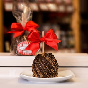 Toffee Crunch Caramel Apple