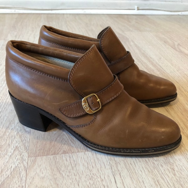 Vintage Gucci Brown Leather Loafers