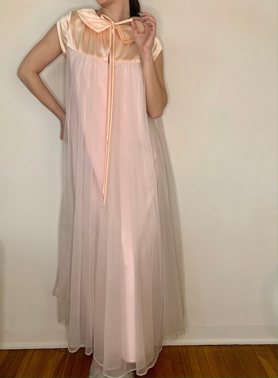 Vintage 60's Lucie Ann Light Pink Nightgown