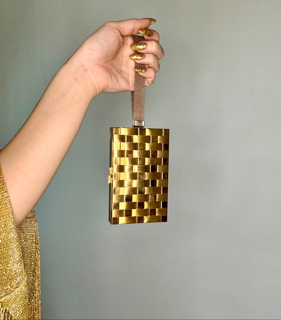 Vintage 40's/50's Gold Metal Clutch Evening Bag H… - image 4