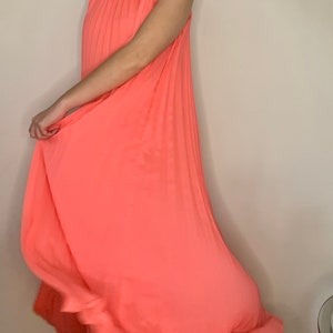 Versatile 1981 Bill Tice Full Length Pleated Peach Coloured Jersey Coat w Gold Cord Detailing