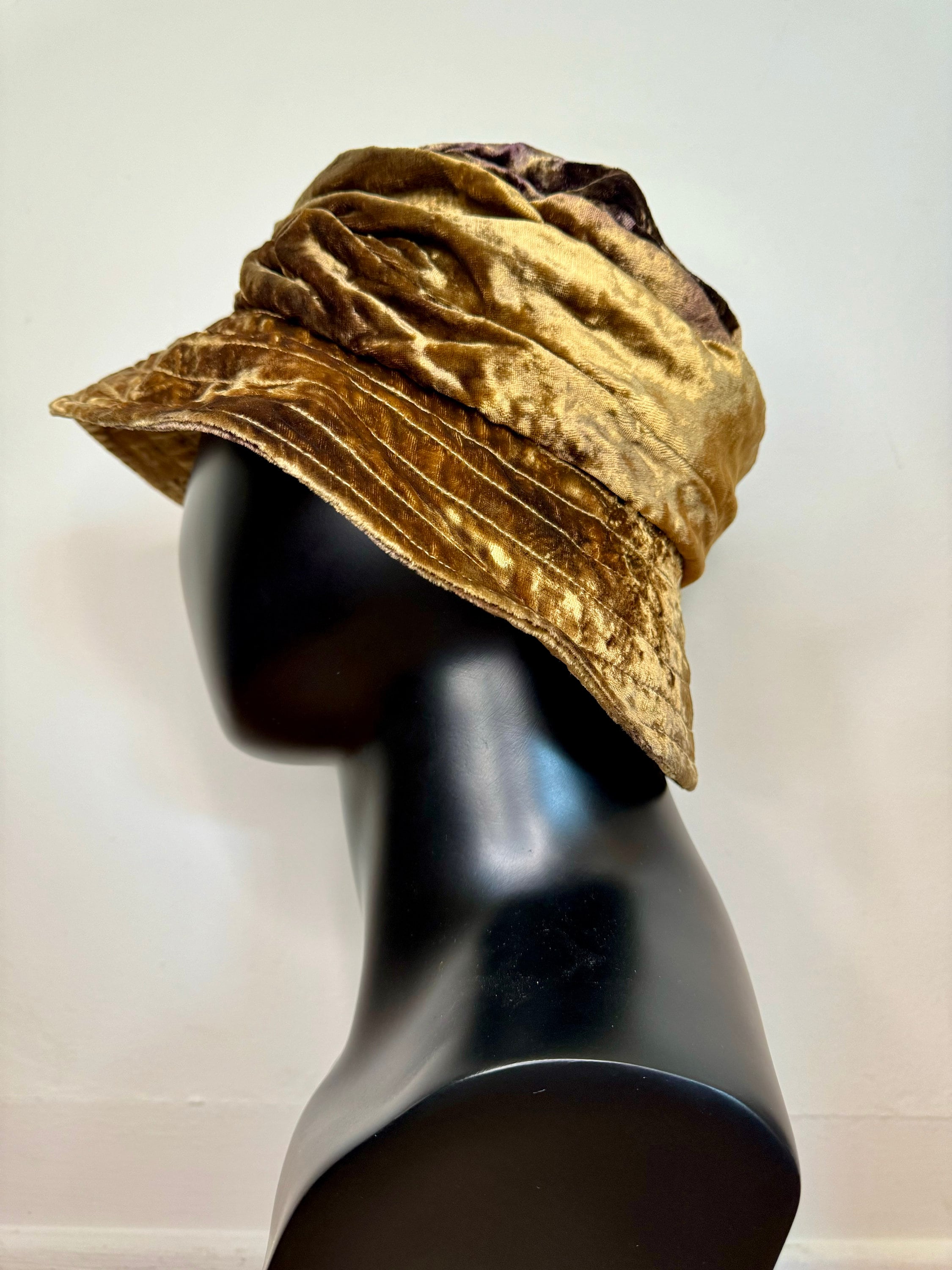 Vintage KOKIN New York Luxurious Couture Crochet Bucket Hat Kokin New York | Green Vintage Velvet Hat - Etsy main image 3